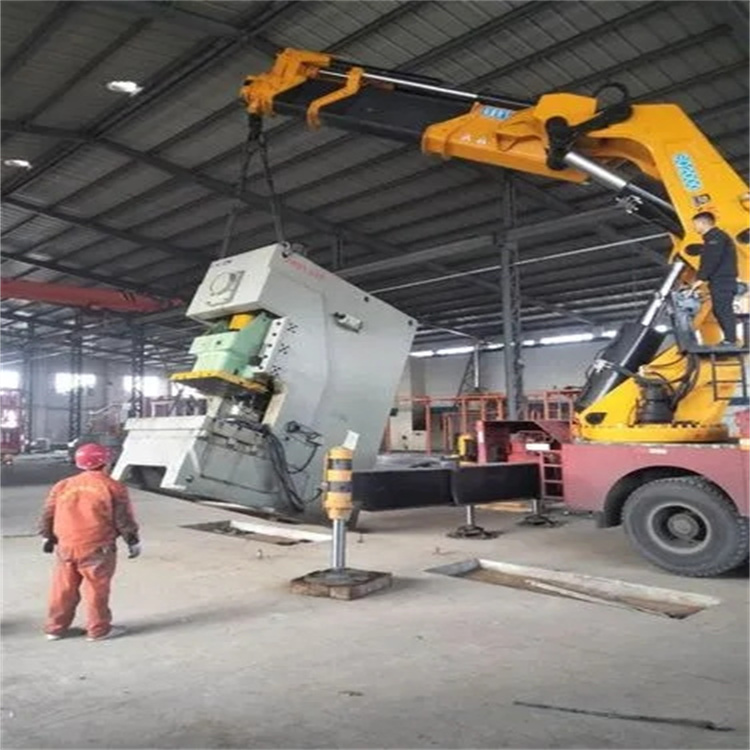 广安80吨折臂吊车出租附近电话